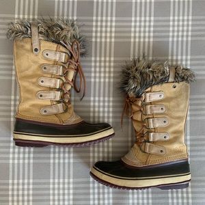 ⭐️ SOREL ⭐️ popular “Joan of Arctic” boots size 8